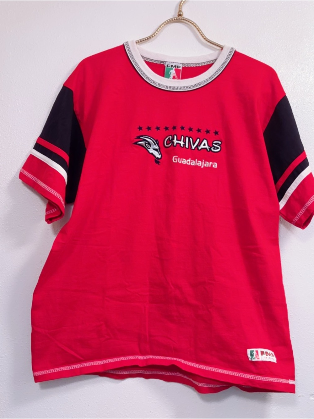 Chivas del Guadalajara Men’s Red Crewneck Soccer T-Shirt Mexico Team FMF oficial